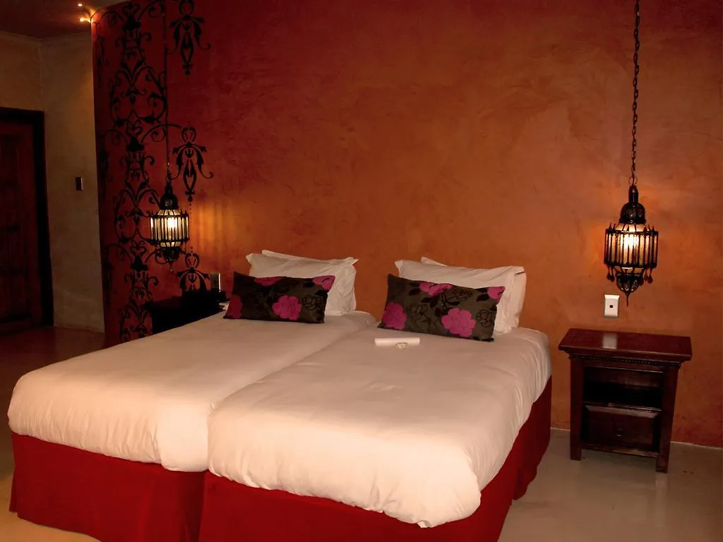Singa Lodge - Lion Roars Hotels & Lodges Port Elizabeth
