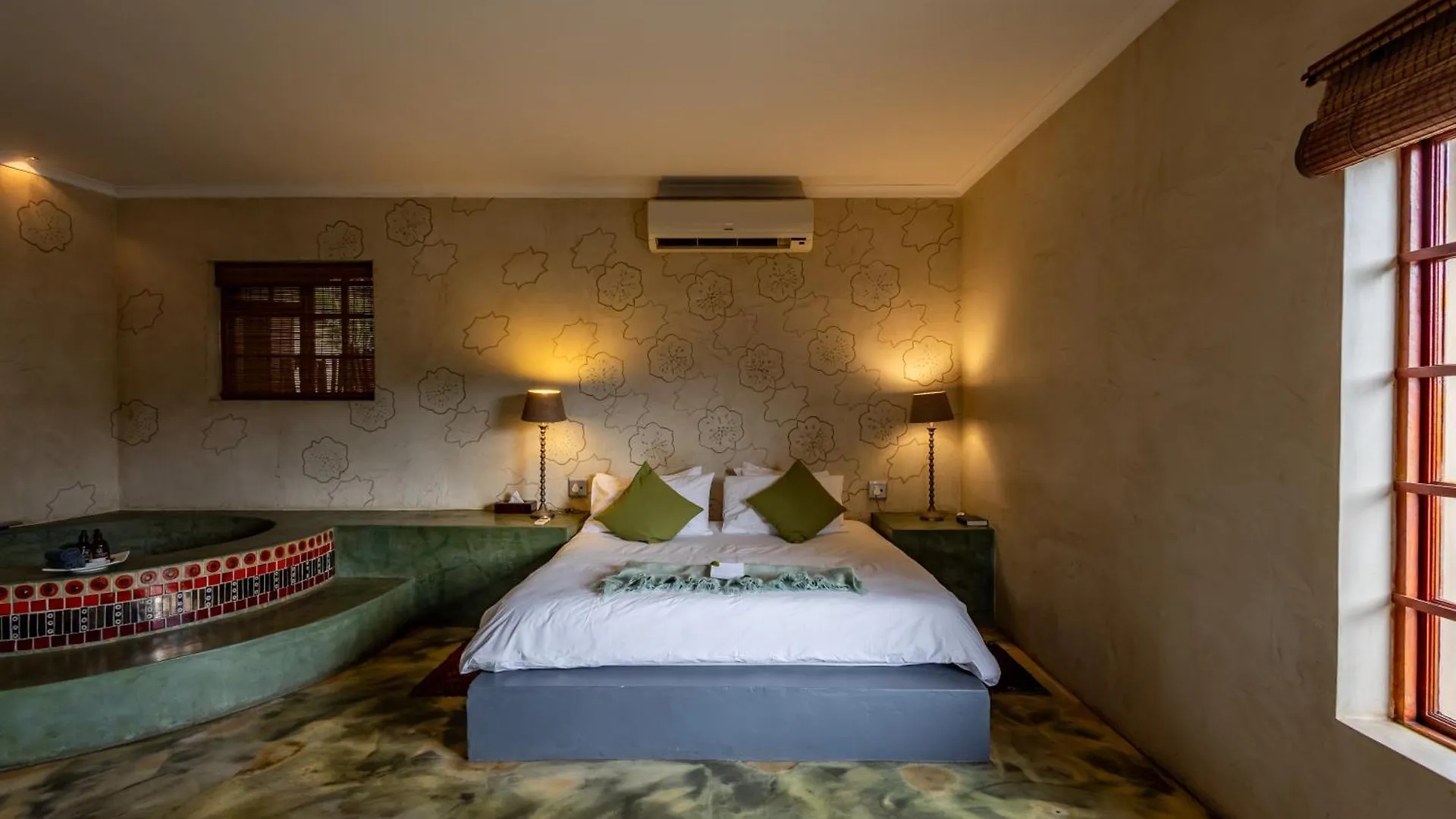 Singa Lodge - Lion Roars Hotels & Lodges Port Elizabeth